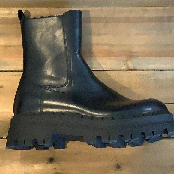NWOT ZARA Women’s Faux Leather Black Platform Whimsigoth Emo Ankle Boots 38 - Picture 5 of 12